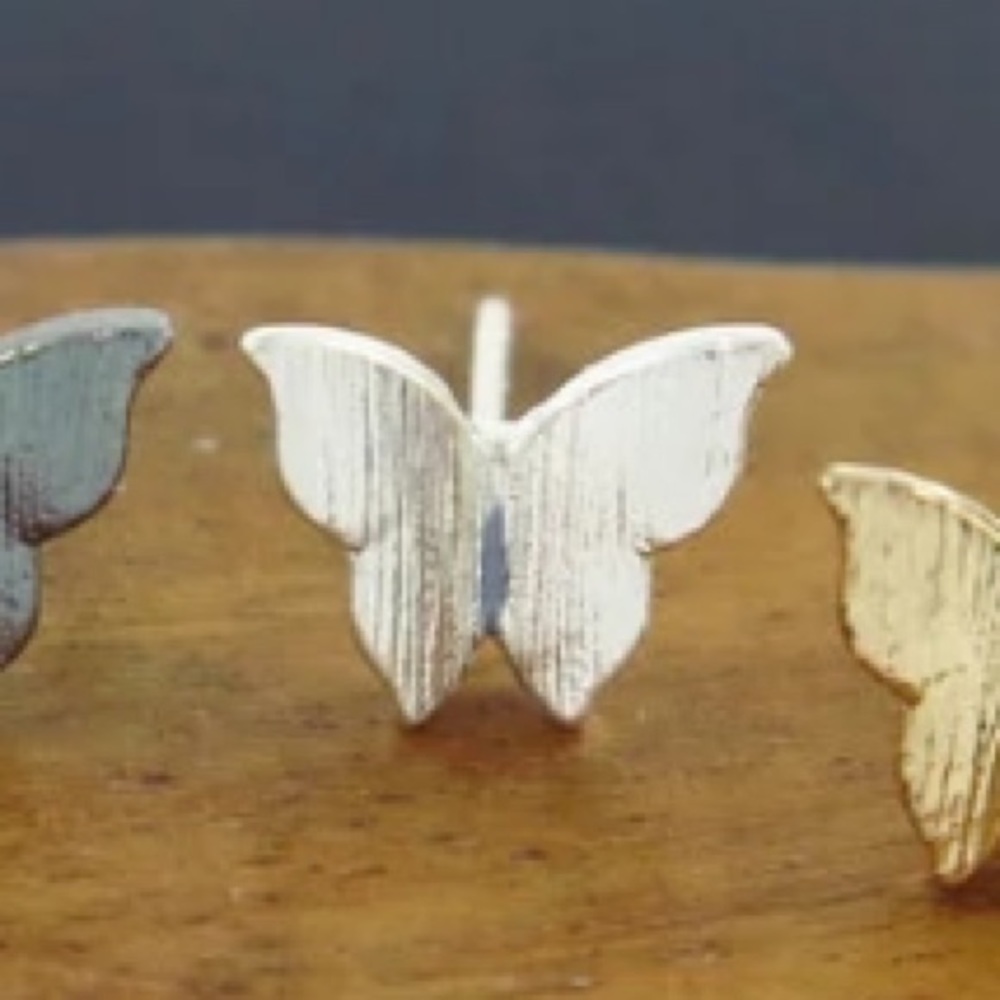 NEW!💙💎🦋BUTTERFLIES!🦋💎💙SILVER PLATED! LOVELY! - Picture 4 of 8